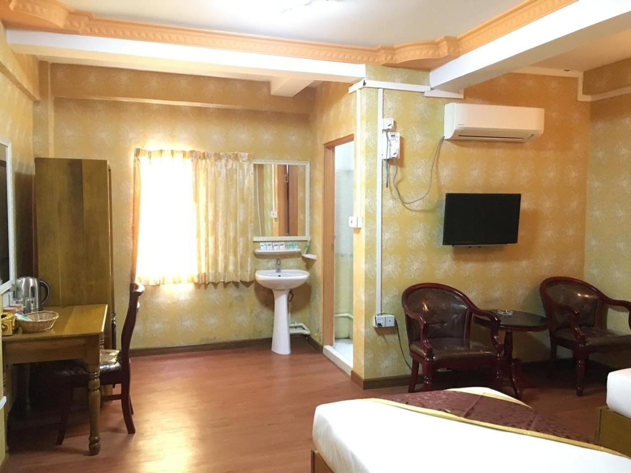 C & Y Hotel Yangon Exterior photo